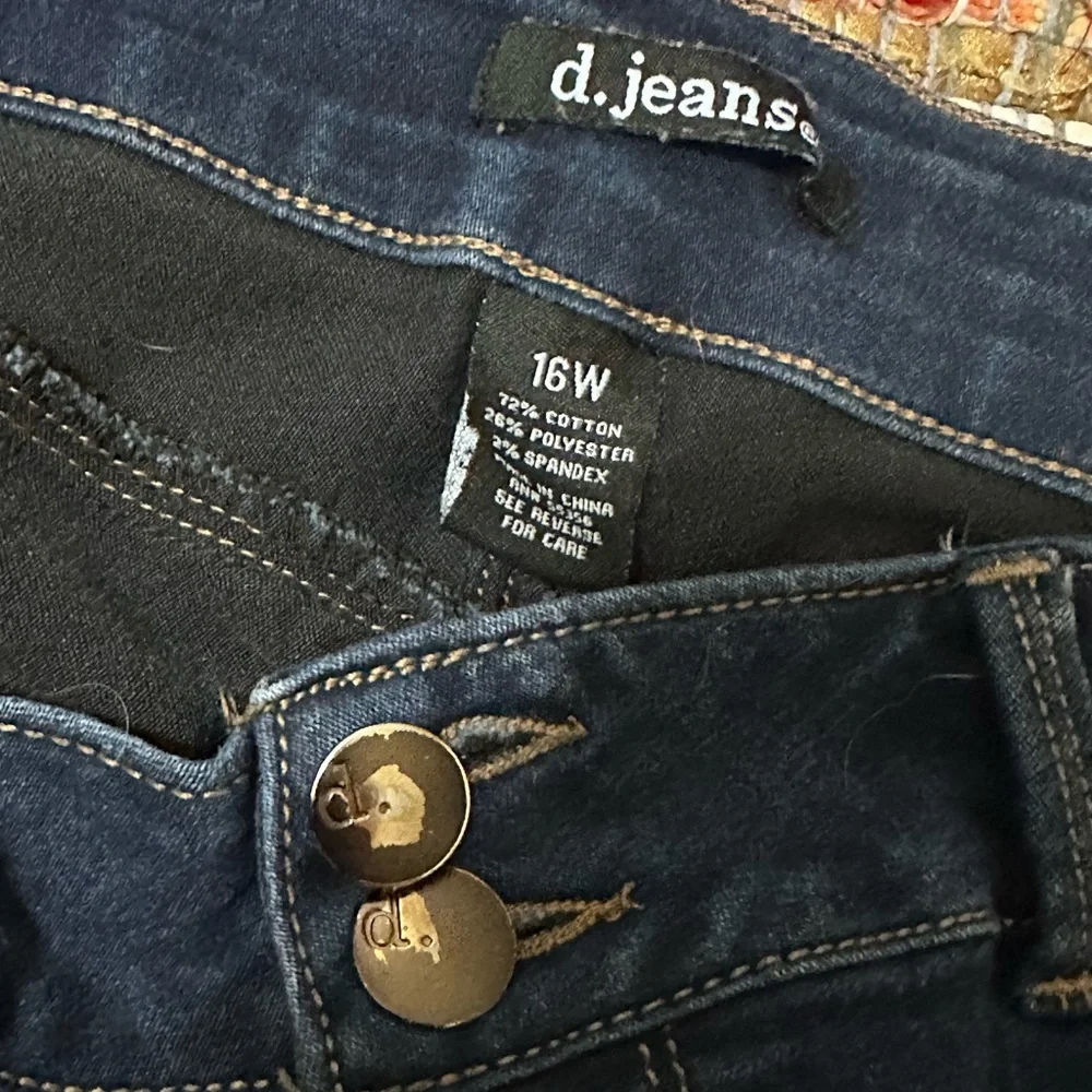 d. jeans Dark Blue Skinny Women's Stretch Jeans - Picture 3 of 3